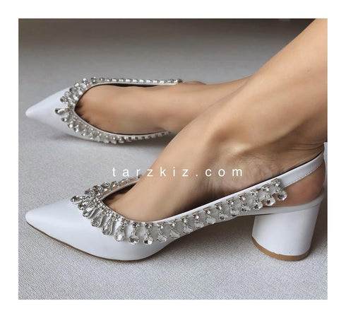 LAMER BEYAZ TAŞLI STILETTO